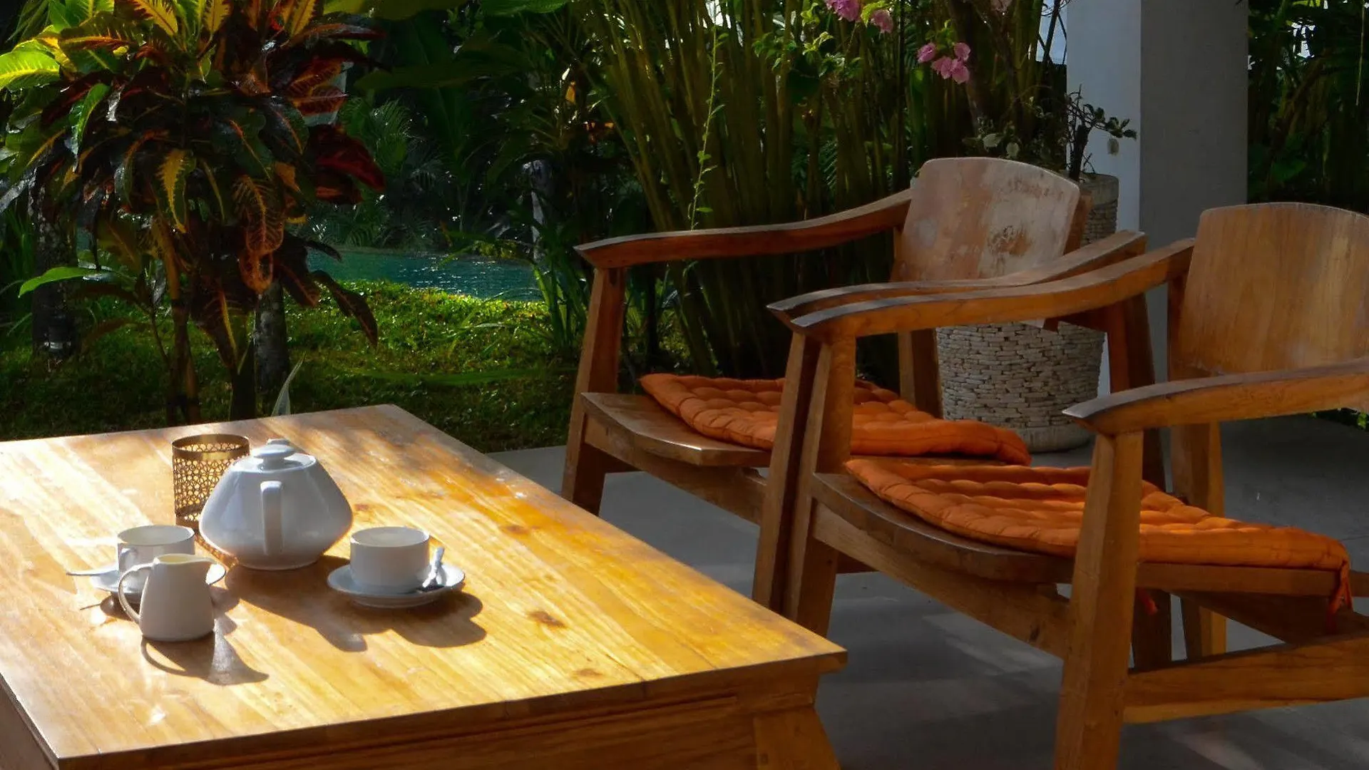 The White Villas Ubud 4*,